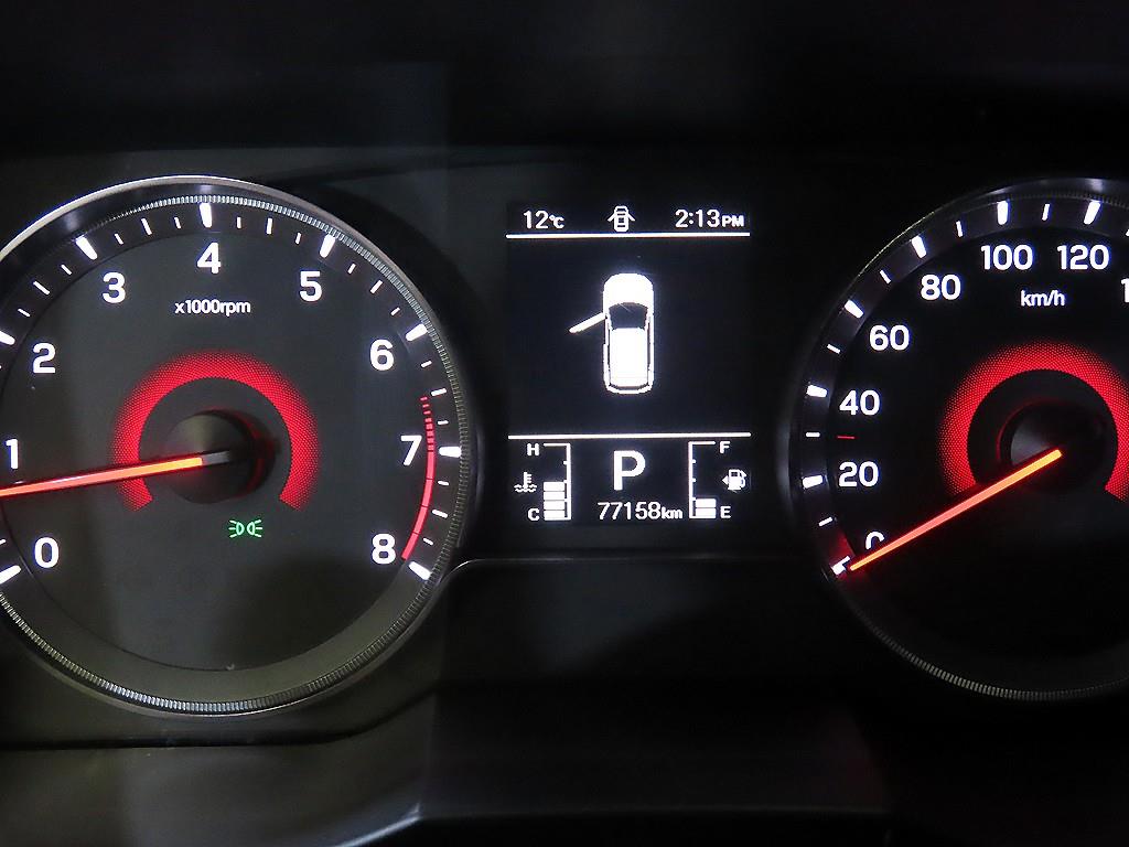 Ssangyong Tivoli - Vista 9