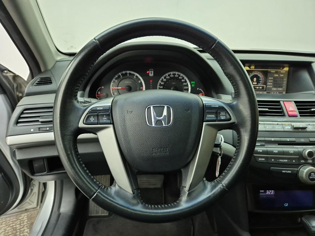 Honda Accord - Vista 9