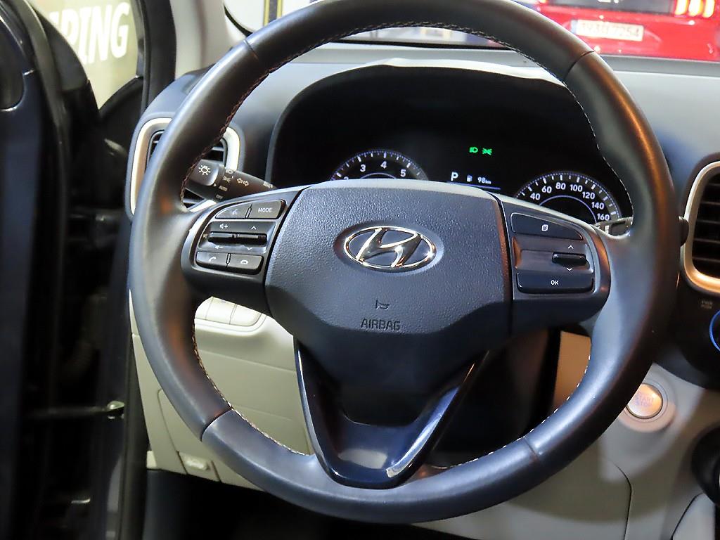 HYUNDAI Venue - Vista 8