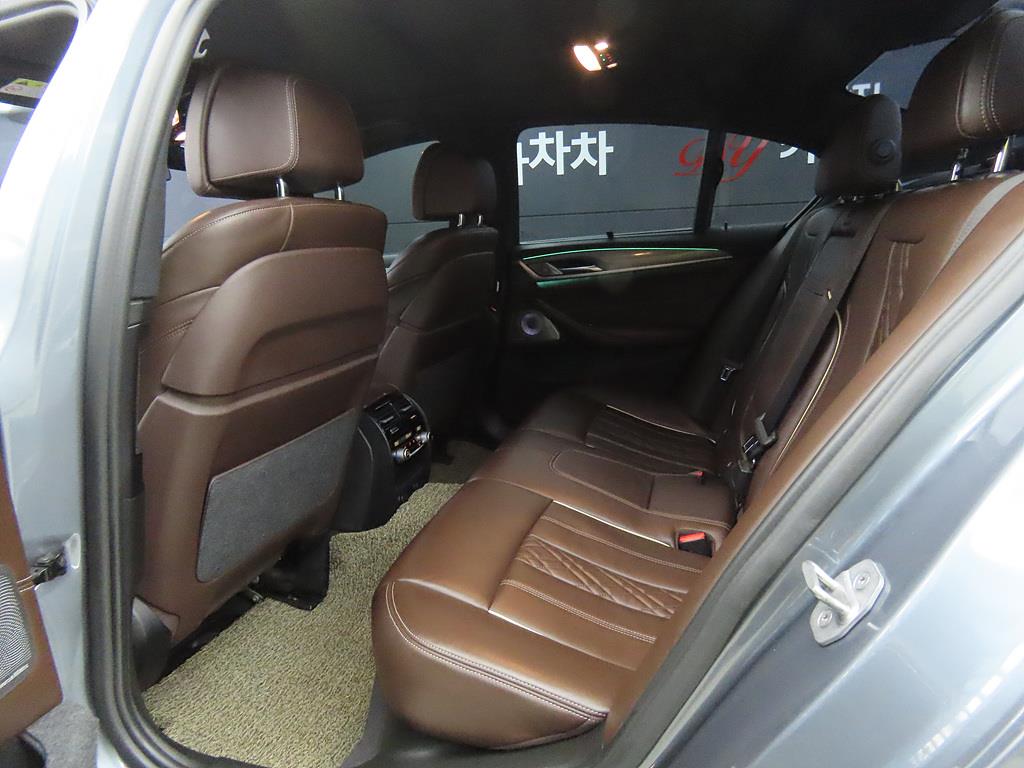 BMW 5 Series - Vista 6