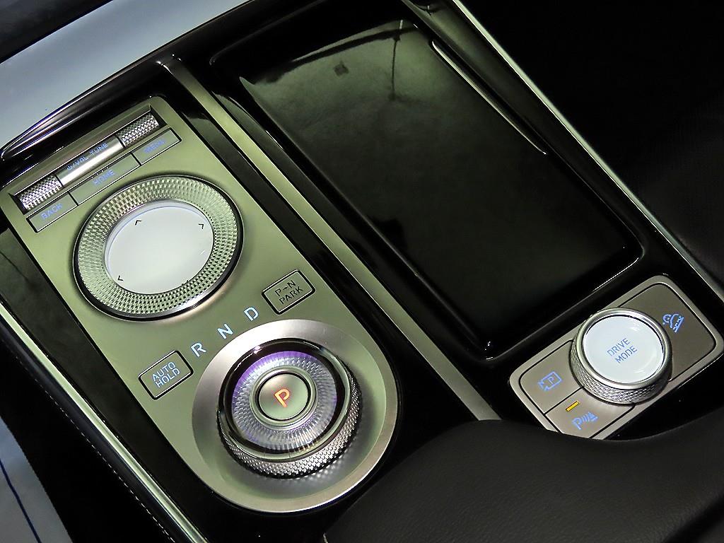 Genesis GV80 - Vista 12