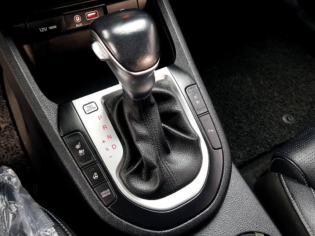 KIA K3 2019 Blanco - Importación desde Corea - HF Imports Iquique - Foto 14