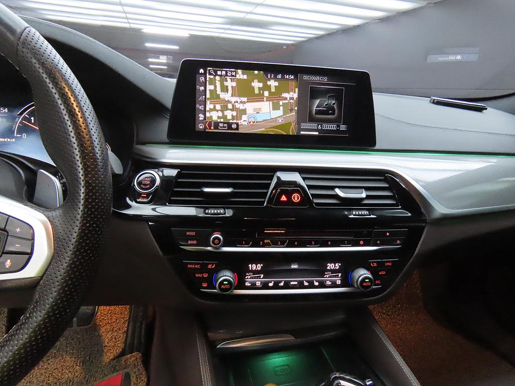 BMW 5 Series - Vista 10