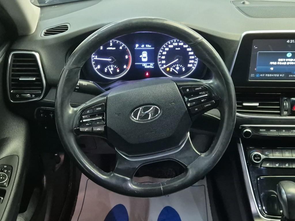 HYUNDAI Grandeur - Vista 9