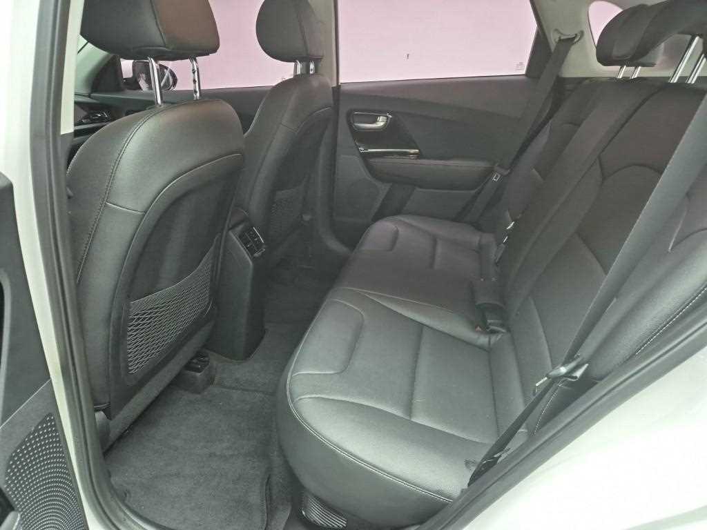 KIA Niro - Vista 12
