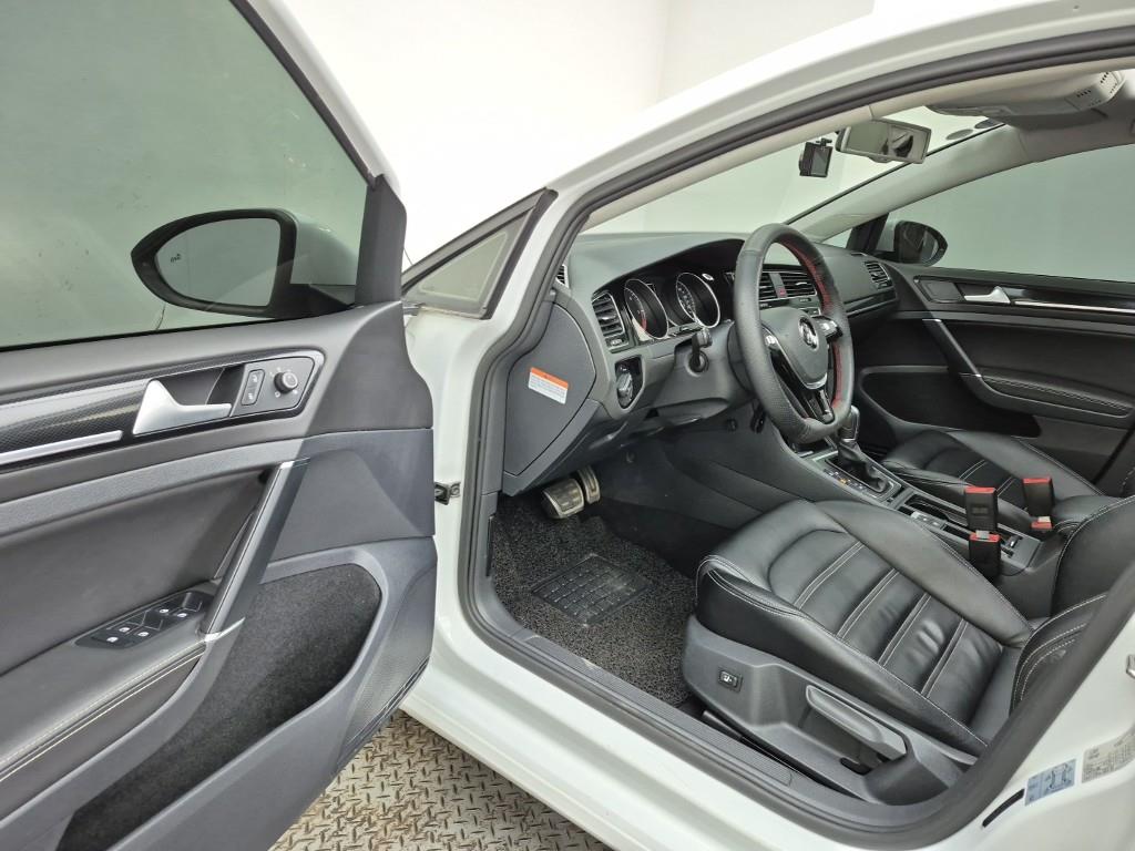 Volkswagen Golf 2016 Blanco - Importación desde Corea - HF Imports Iquique - Foto 17