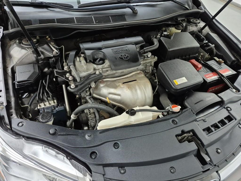 Toyota Camry - Vista 6