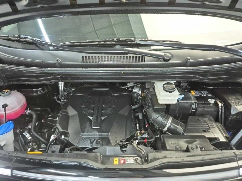 HYUNDAI Staria - Vista 5