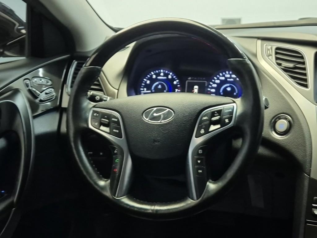 HYUNDAI Grandeur - Vista 9