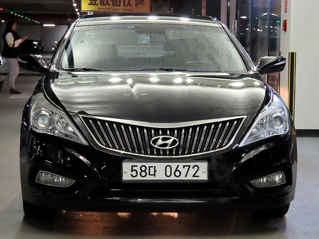 HYUNDAI Grandeur - Vista 2