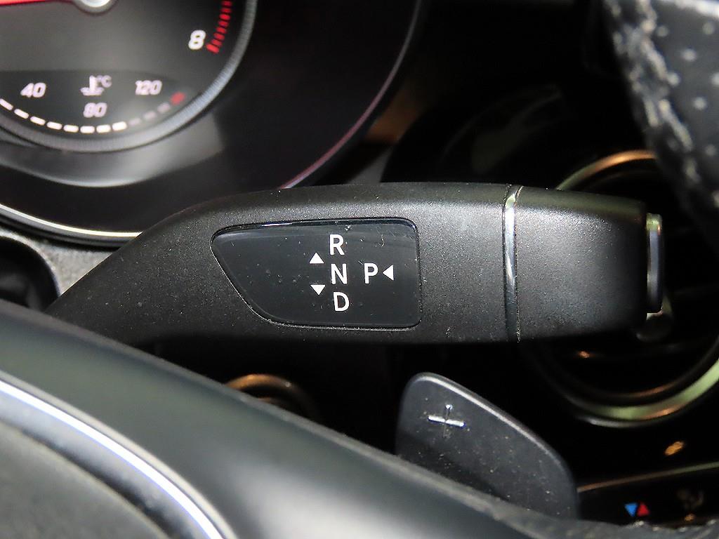 Mercedes Benz GLC Class 2019 Blanco - Importación desde Corea - HF Imports Iquique - Foto 13