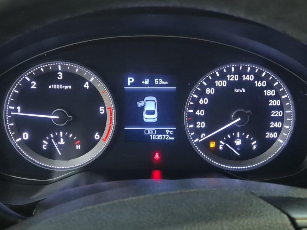 HYUNDAI Grandeur - Vista 6