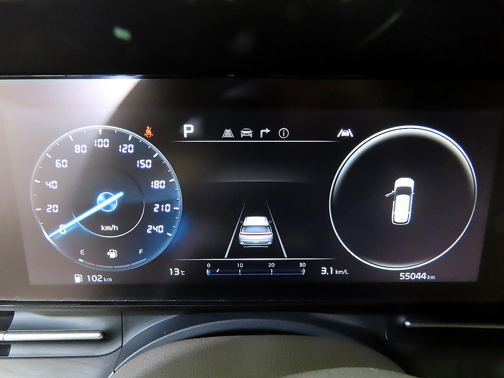 KIA Carnival - Vista 9