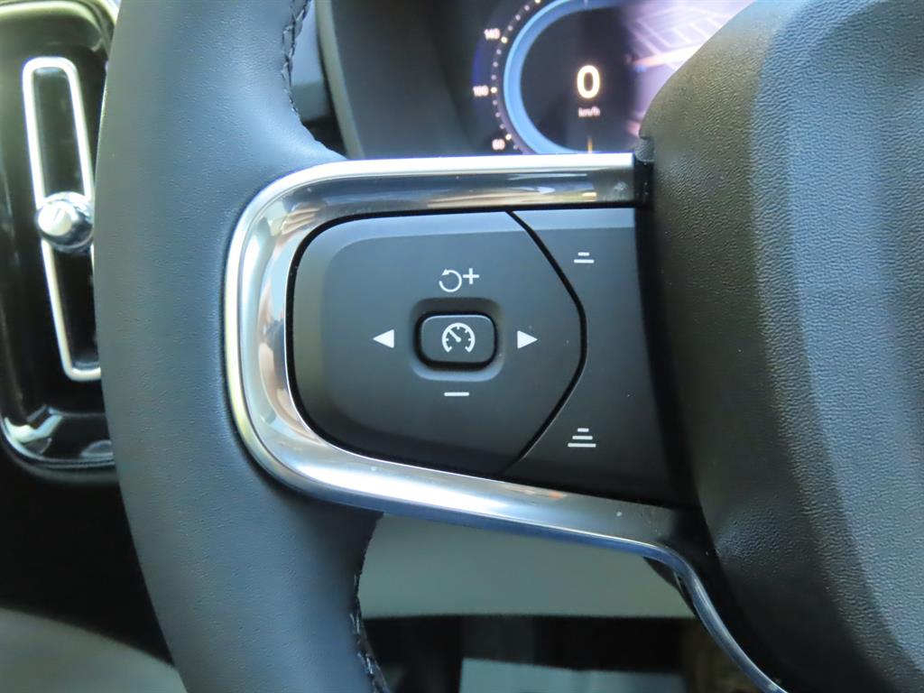 Volvo XC40 2024 Azul - Importación desde Corea - HF Imports Iquique - Foto 10