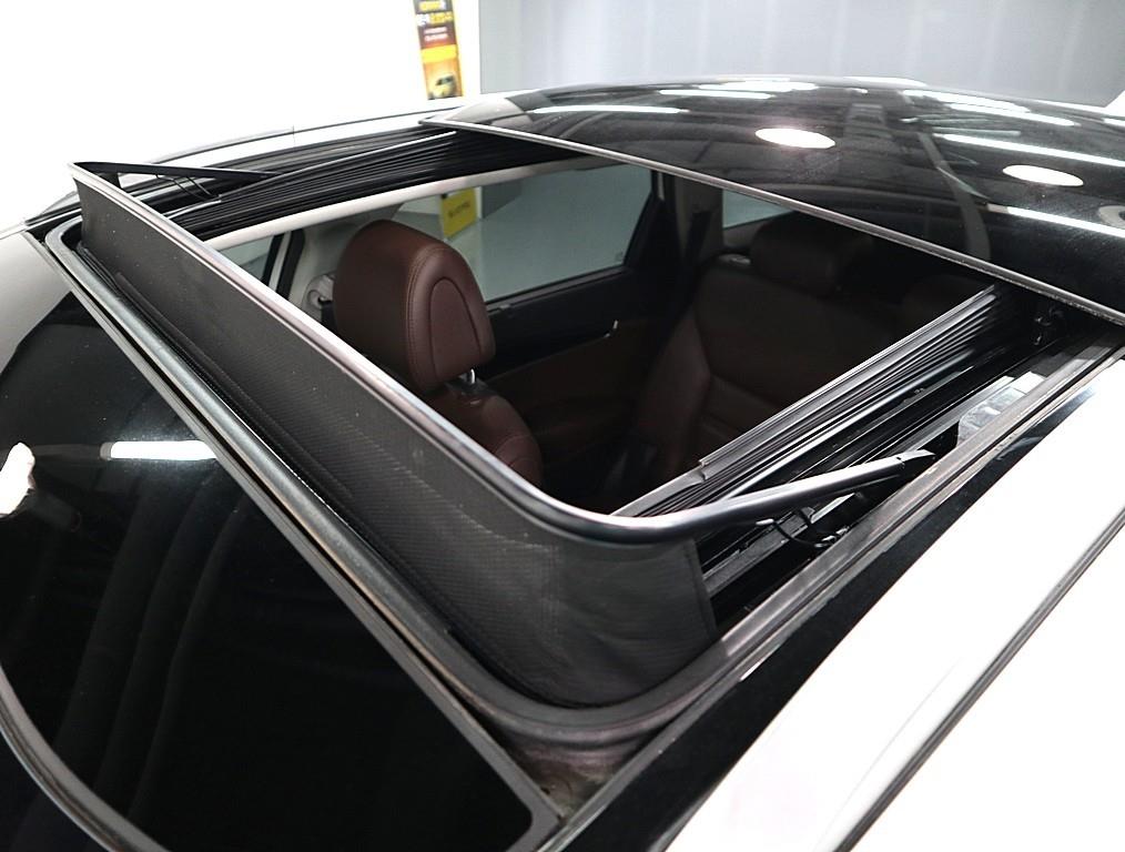 KIA Sorento - Vista 8