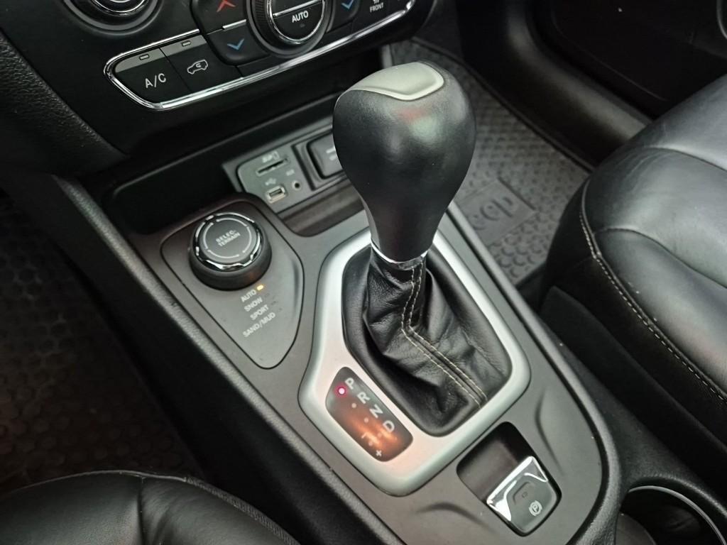 Jeep Cherokee - Vista 8