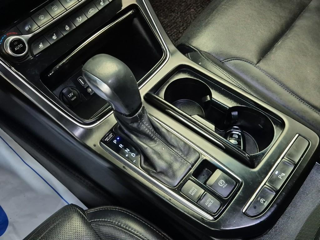 HYUNDAI Grandeur - Vista 8