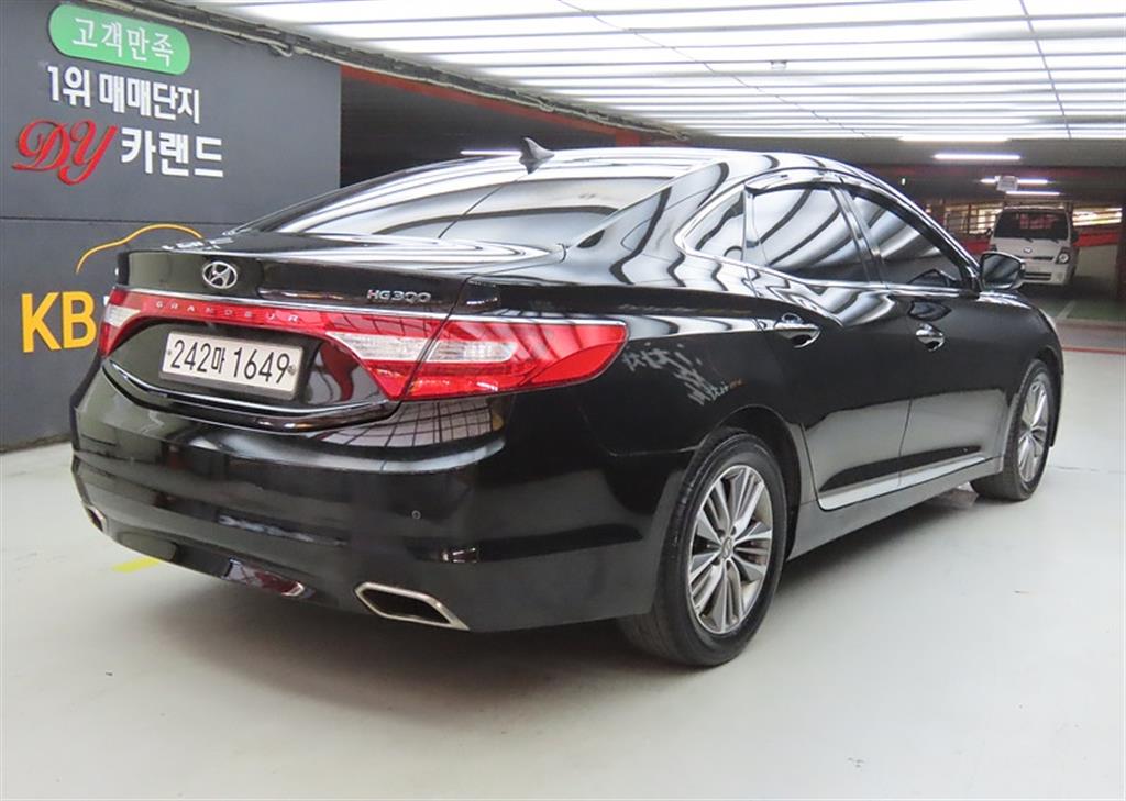 HYUNDAI Grandeur - Vista 4