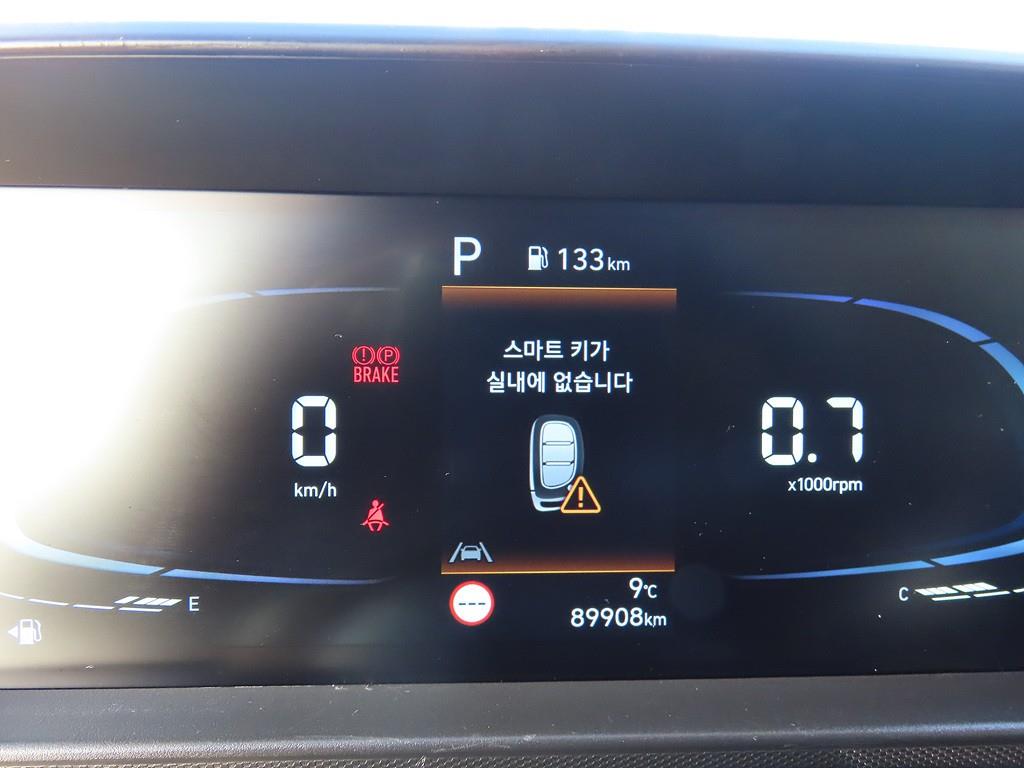 HYUNDAI Casper - Vista 8