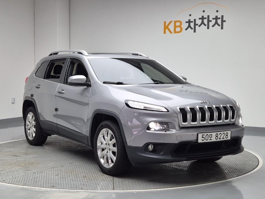 Jeep Cherokee - Vista 4