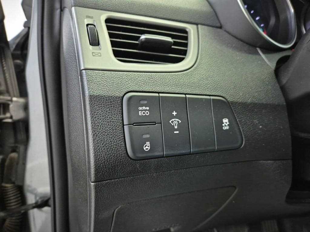 HYUNDAI Avante 2015 Gris - Importación desde Corea - HF Imports Iquique - Foto 16