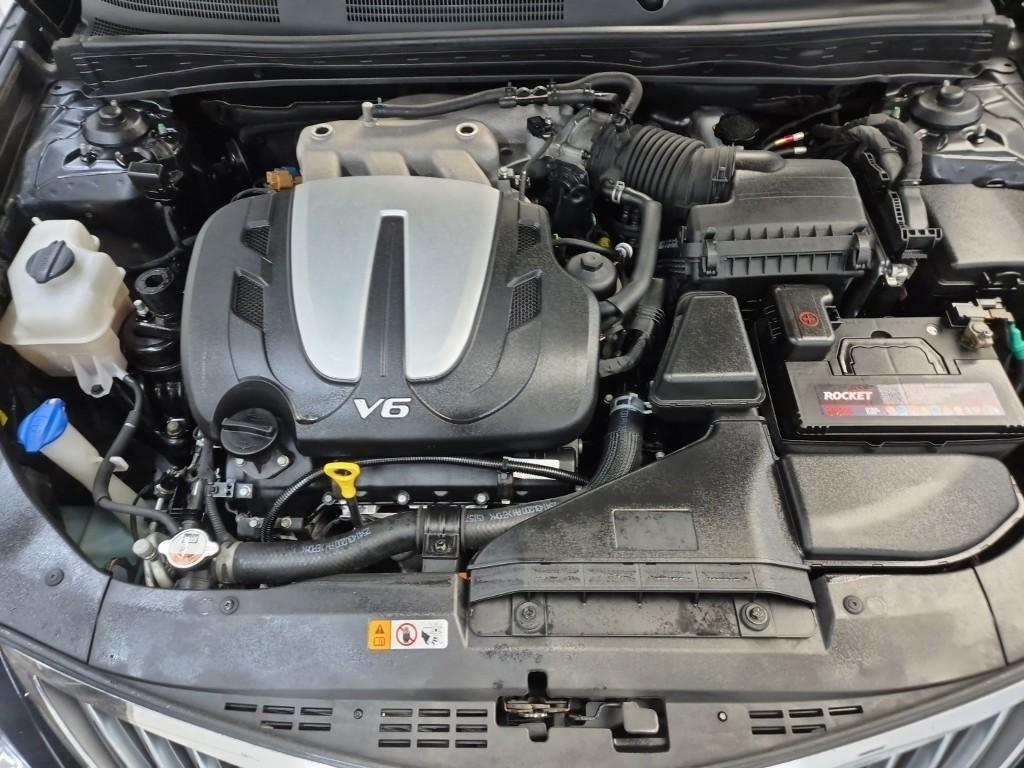 HYUNDAI Grandeur - Vista 5