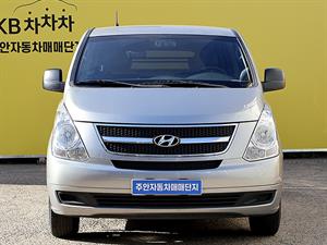 HYUNDAI Starex - Vista 2