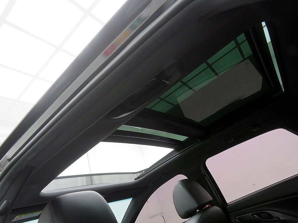 HYUNDAI i30 - Vista 9