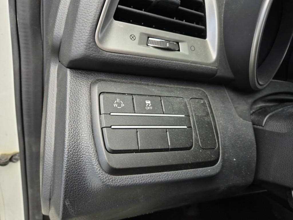 Ssangyong Tivoli 2017 Blanco - Importación desde Corea - HF Imports Iquique - Foto 16