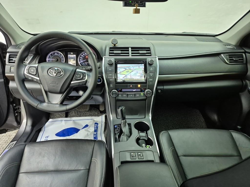 Toyota Camry - Vista 5