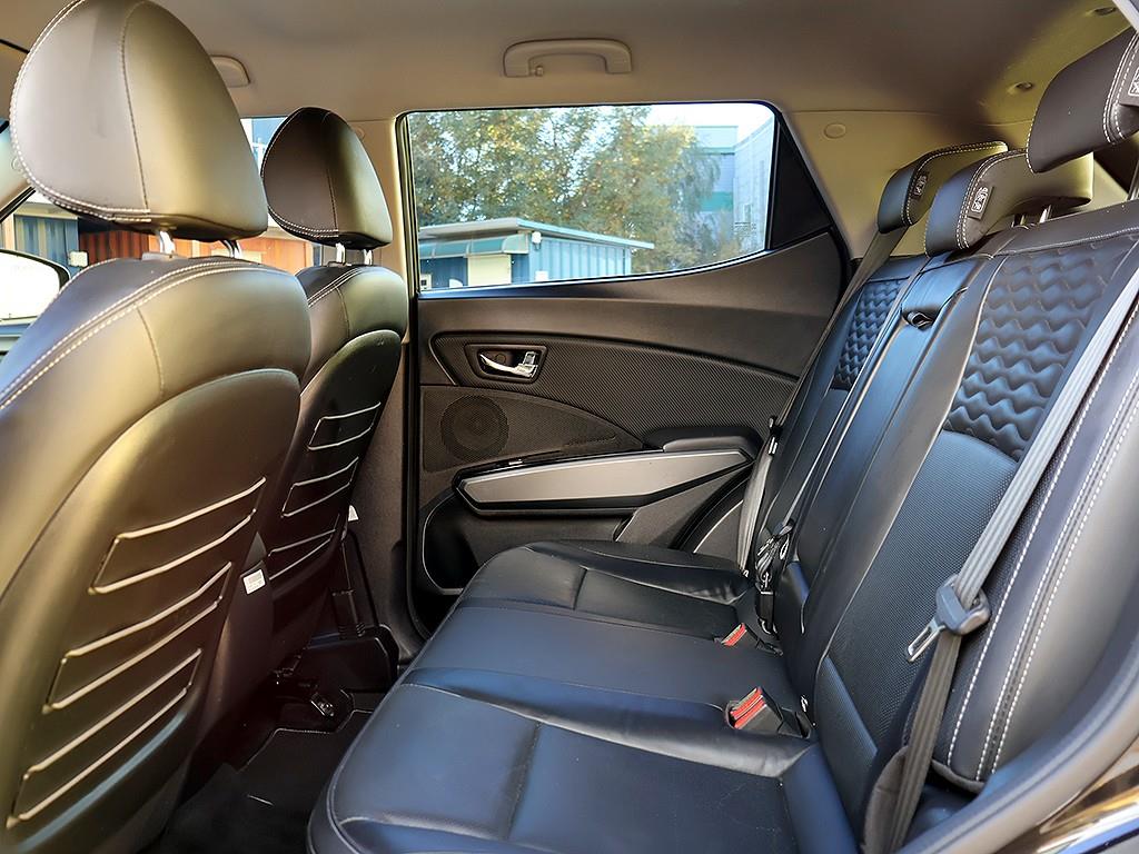 Ssangyong Tivoli 2019 Negro - Importación desde Corea - HF Imports Iquique - Foto 12