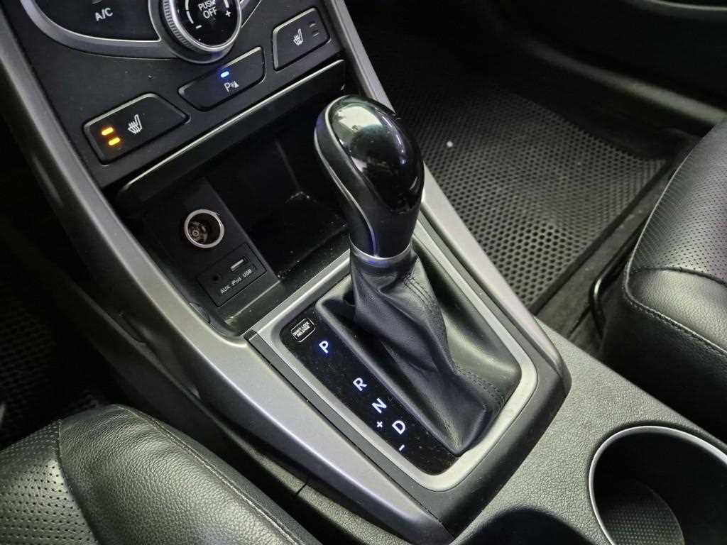 HYUNDAI Avante - Vista 8