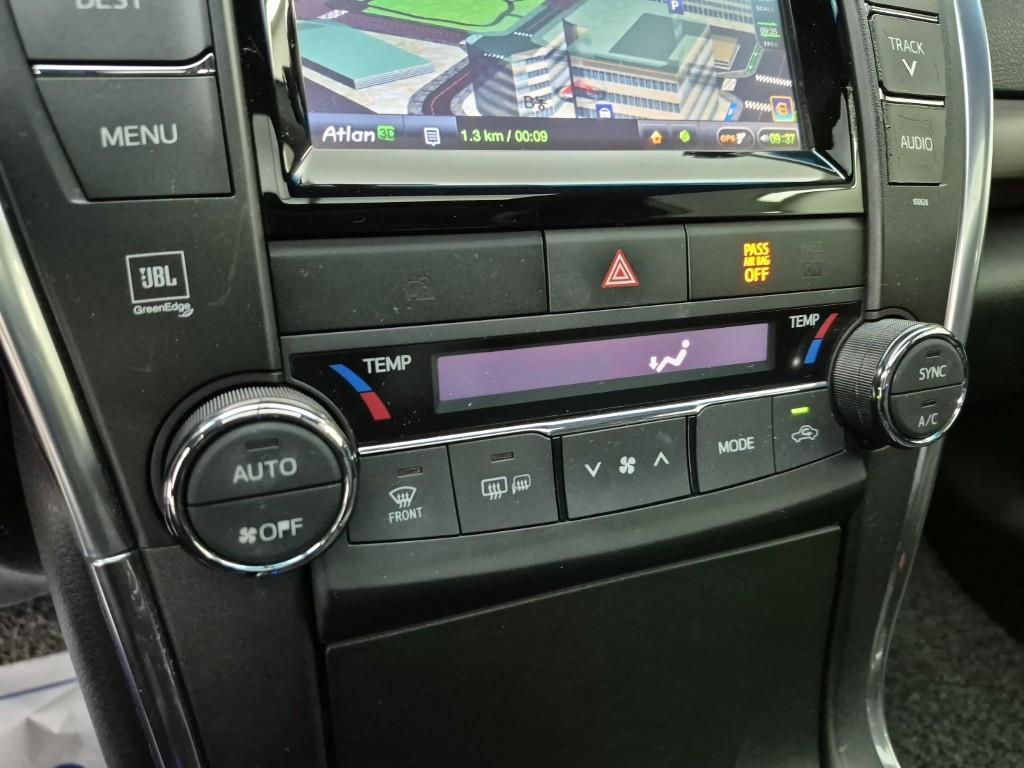 Toyota Camry - Vista 10