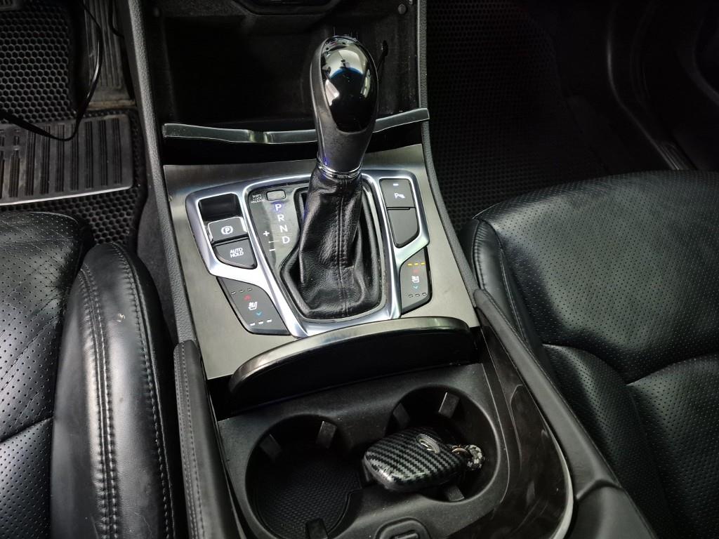 HYUNDAI Grandeur - Vista 8