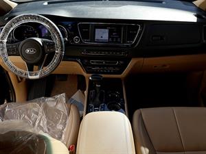 KIA Carnival - Vista 10