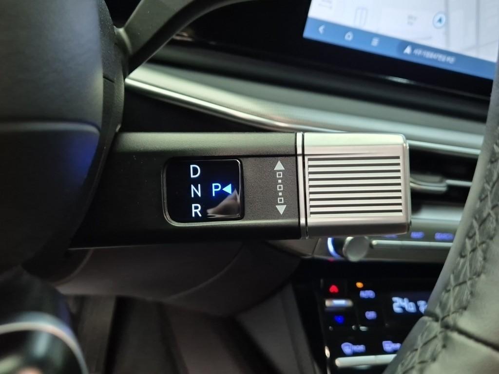 HYUNDAI Grandeur - Vista 8