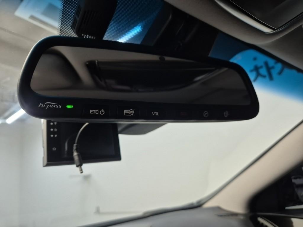 HYUNDAI Grandeur 2017 Negro - Importación desde Corea - HF Imports Iquique - Foto 17