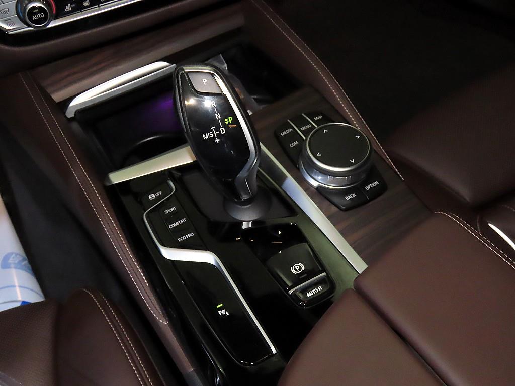 BMW 5 Series - Vista 12