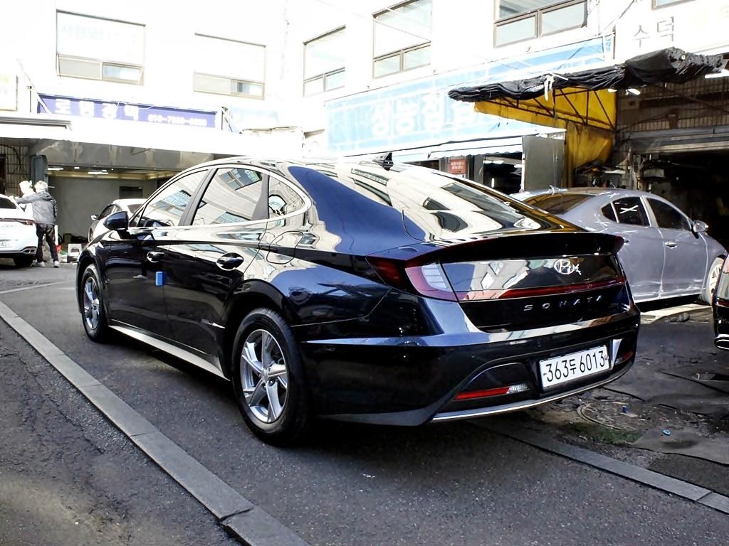 HYUNDAI Sonata - Vista 7