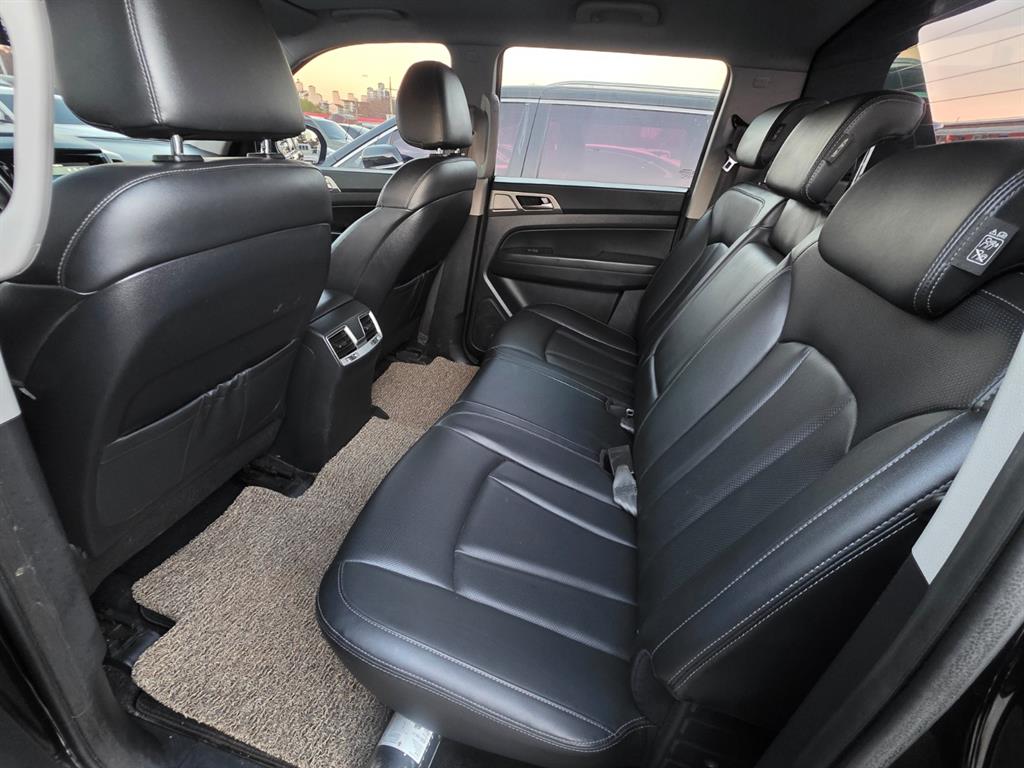 Ssangyong Rexton 2018 Negro - Importación desde Corea - HF Imports Iquique - Foto 17