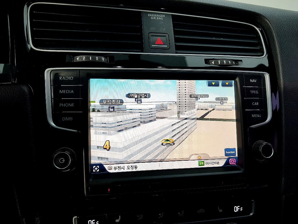 Volkswagen Golf - Vista 12