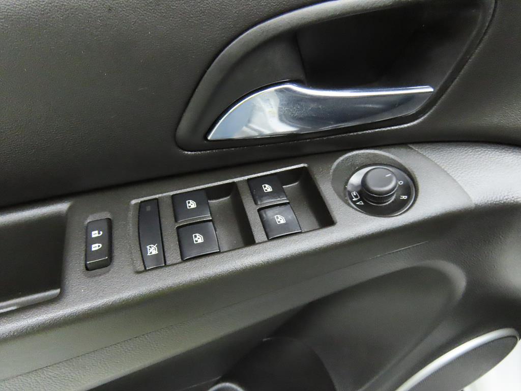 Chevrolet Cruise 2015 Blanco - Importación desde Corea - HF Imports Iquique - Foto 13