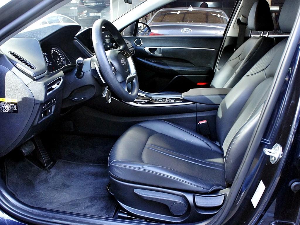 HYUNDAI Sonata - Vista 9