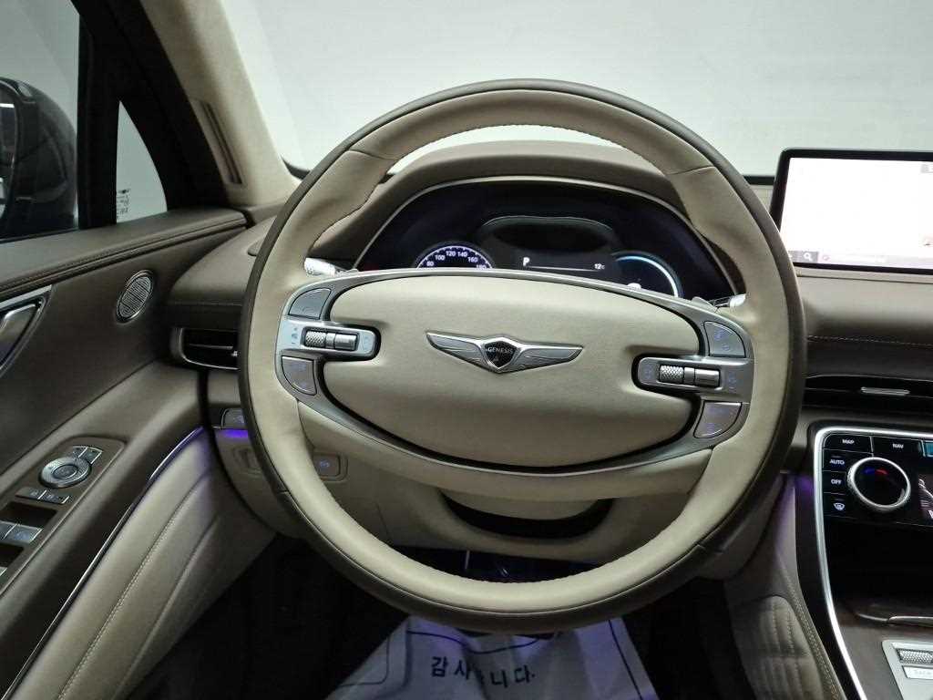 Genesis GV80 - Vista 9