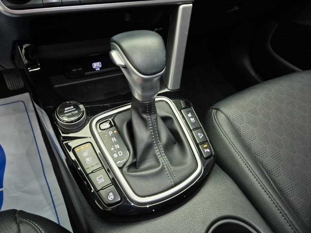 KIA Seltos - Vista 8