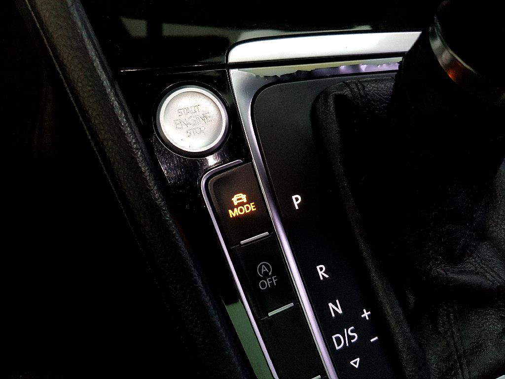 Volkswagen Golf 2016 Blanco - Importación desde Corea - HF Imports Iquique - Foto 16