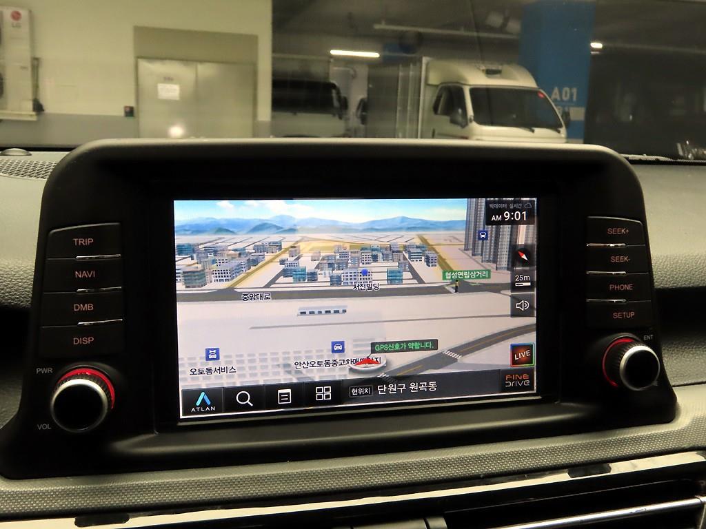 KIA Seltos - Vista 9