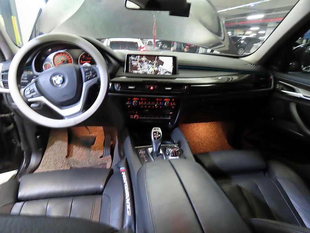 BMW X6 - Vista 10