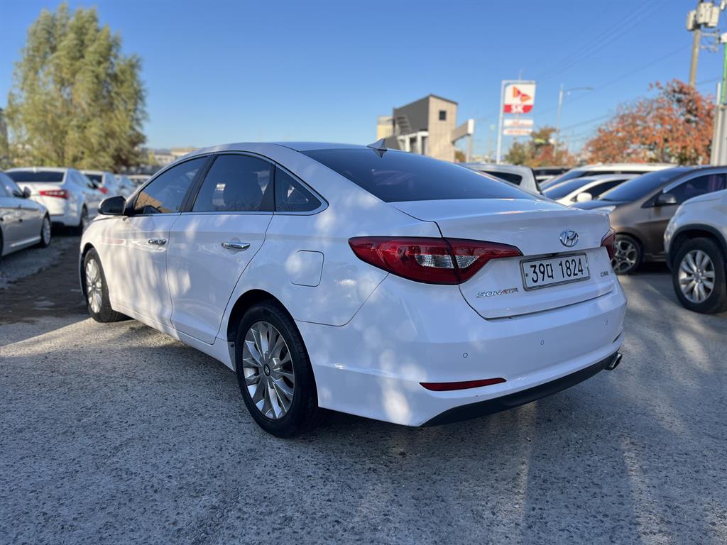 HYUNDAI Sonata - Vista 5