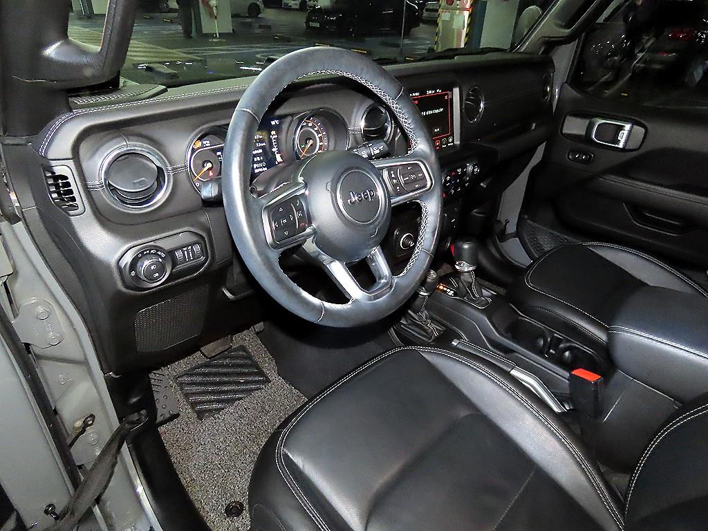 Jeep Wrangler - Vista 10